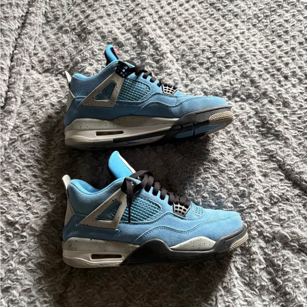 Jordan Athletic Shoes in Blue and Gray